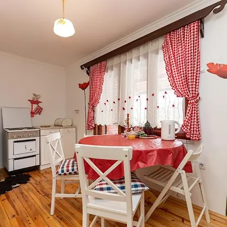 Captain's Village * Sljivovica (Zlatibor)