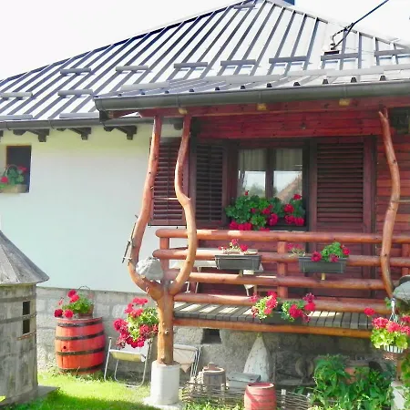 Captain's Village * Sljivovica (Zlatibor)